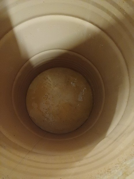 PLECHOVÝ SUD 200 L POUŽITÝ VNĚ I UVNITŘ LAKOVANÝ ODNÍMATELNÉ VÍKO (4)