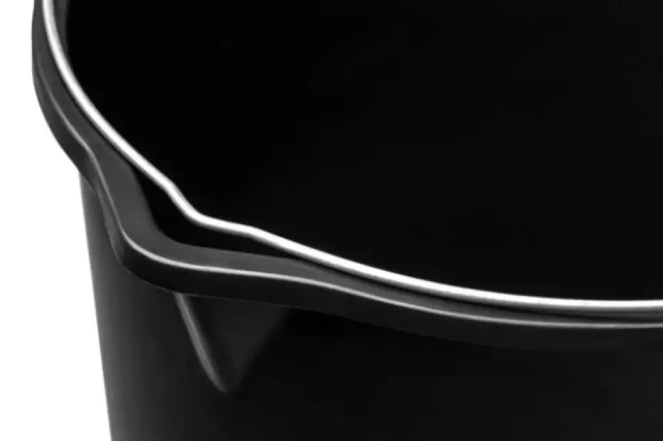 Stavební kbelík s výlevkou(2)