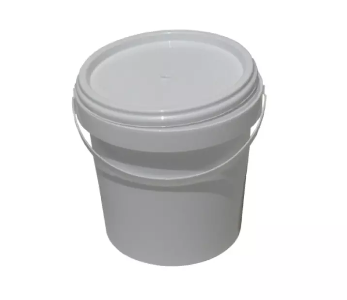 PP KBELÍK, 1,08L KULATÝ, BÍLO/BÍLÝ, PLASTOVÉ OUŠKO, VČETNĚ VÍKA
